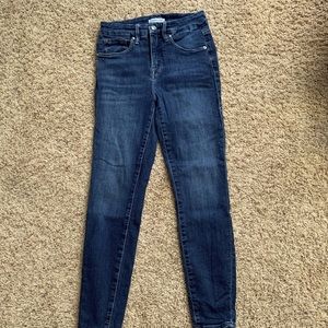 Good American Good Legs Crop Skinny Jeans